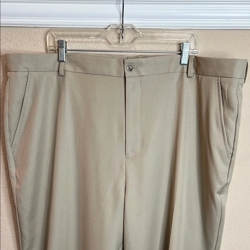 Greg Norman Collection Sz 44W x 43L  Tan Chinos Tailored Fit